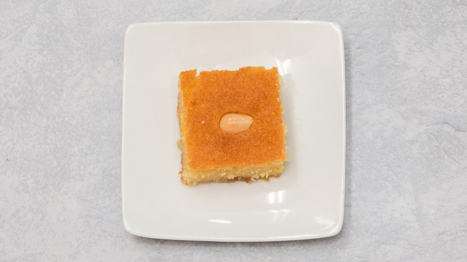 Basbousa Plain - semolina cake